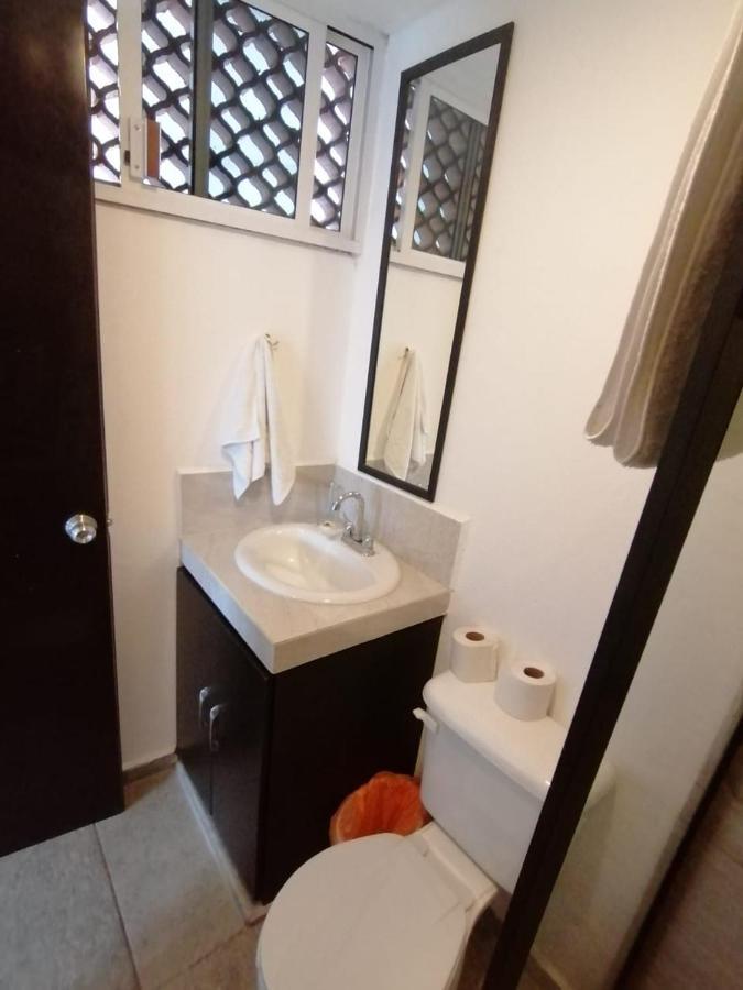 דירות ואיאדוליד Departamento Economico Cerca Del Centro #1 מראה חיצוני תמונה